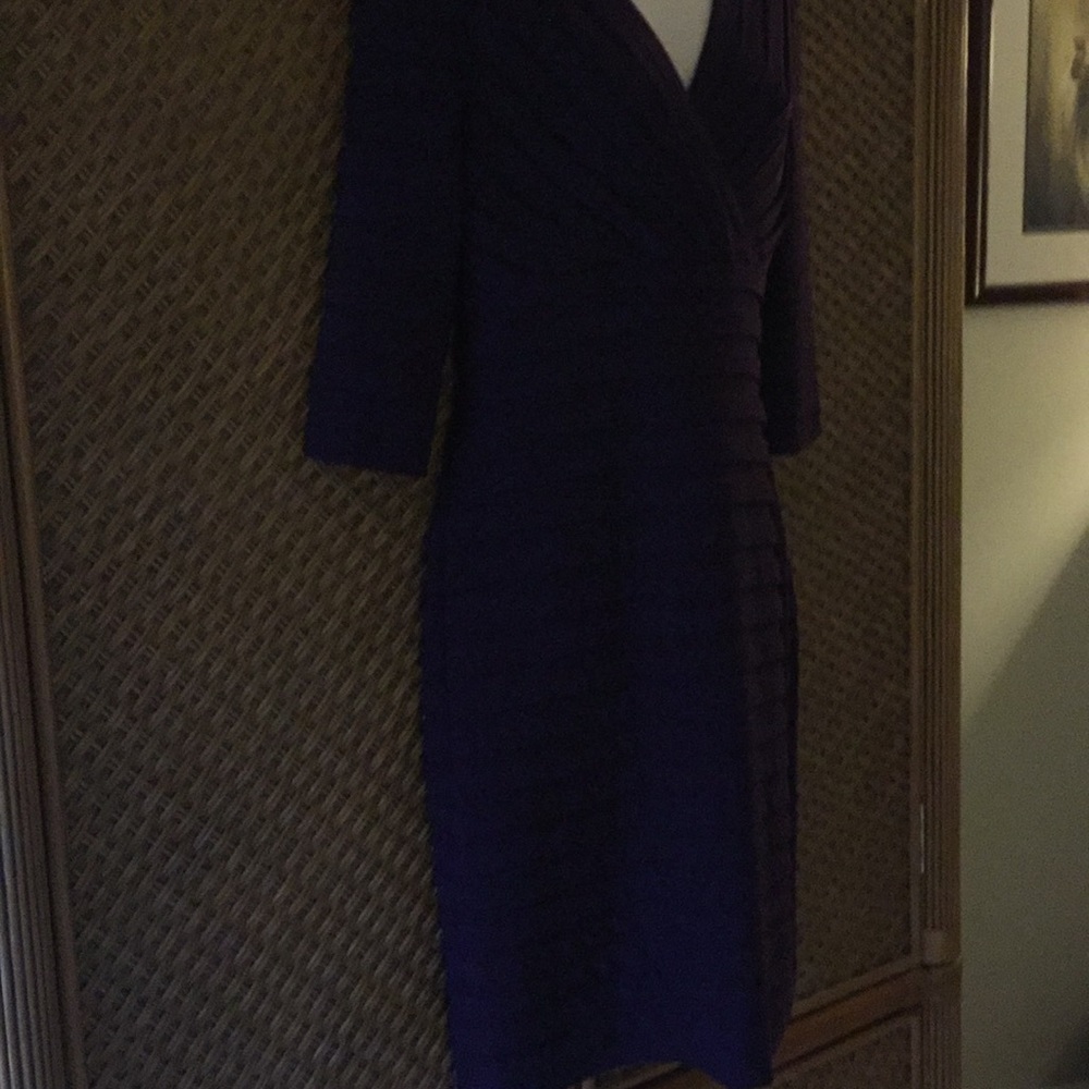 Adrianna Papell amazing figure flattering dress - Picture 3 of 5